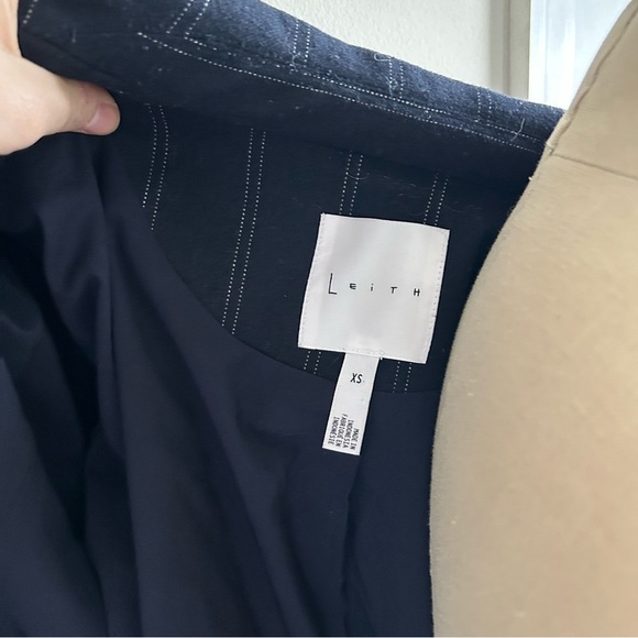 Leith Pinstripe Blazer w/ Pearl Buttons | Size XS | Navy Charcoal Structured Fit - Picture 7 of 7